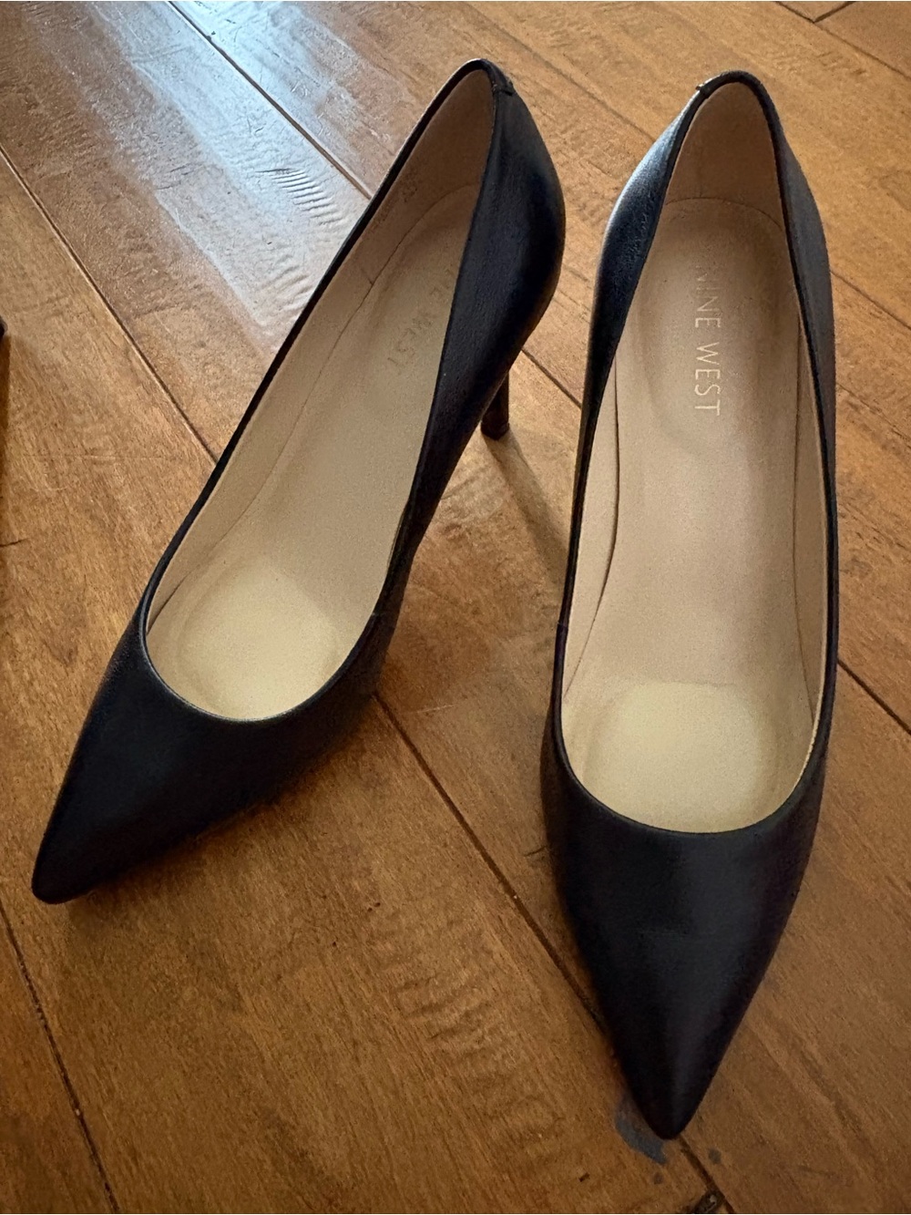 Nine West Black Pointed Toe Leather Pumps